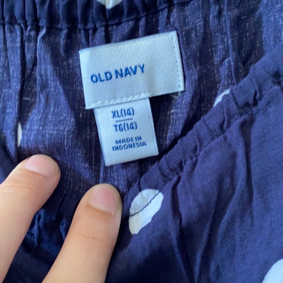 Navy blue polkadot top from Old Navy - Picture 4 of 5